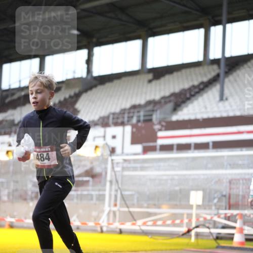 07.12.2025 - St. Pauli X-Mass-Run No. 15 Patografie http://msf.ph/oto/9370896 07.12.2025 11:36:59 Ziel 484, 991, 1588, 1590, 2004, 2022, 2102, 2279, 2405, 2517, 2686, 2917, 3931 meine-sportfotos.de