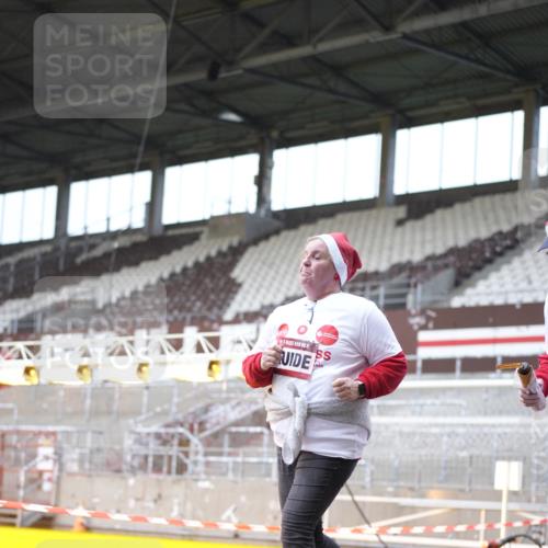 07.12.2025 - St. Pauli X-Mass-Run No. 15 Patografie http://msf.ph/oto/9370936 07.12.2025 11:37:42 Ziel 1154, 1156, 3000, 3059, 3358, 3916 meine-sportfotos.de