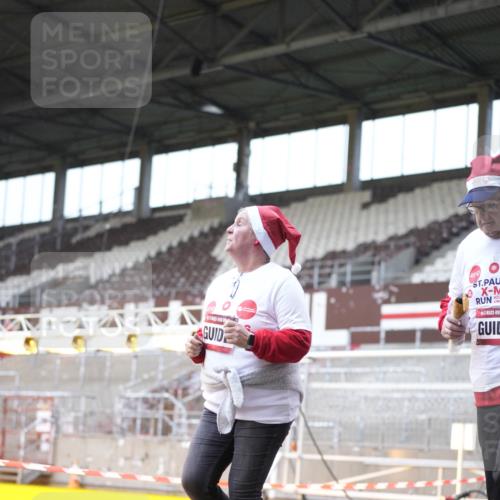 07.12.2025 - St. Pauli X-Mass-Run No. 15 Patografie http://msf.ph/oto/9370938 07.12.2025 11:37:43 Ziel 617, 1154, 1156, 3000, 3059, 3358, 3916 meine-sportfotos.de