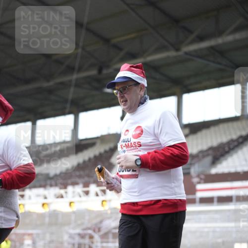 07.12.2025 - St. Pauli X-Mass-Run No. 15 Patografie http://msf.ph/oto/9370942 07.12.2025 11:37:43 Ziel 617, 1154, 1156, 3000, 3059, 3358, 3916 meine-sportfotos.de