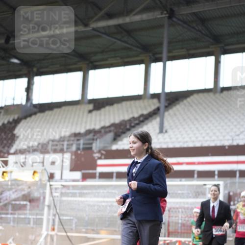 07.12.2025 - St. Pauli X-Mass-Run No. 15 Patografie http://msf.ph/oto/9370961 07.12.2025 11:38:07 Ziel 307, 2395, 2396, 2715, 3065, 3066, 3341, 3762, 3765 meine-sportfotos.de