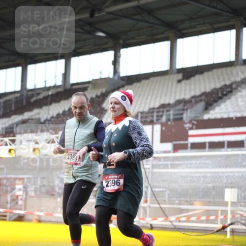 07.12.2025 - St. Pauli X-Mass-Run No. 15 Patografie http://msf.ph/oto/9370978 07.12.2025 11:38:11 Ziel 307, 2395, 2396, 2715, 3065, 3066, 3341, 3762, 3765 meine-sportfotos.de