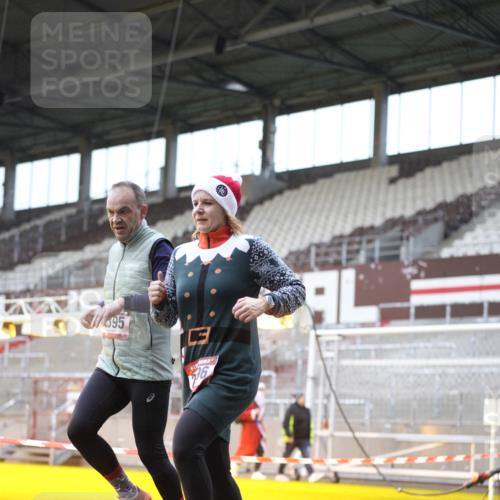 07.12.2025 - St. Pauli X-Mass-Run No. 15 Patografie http://msf.ph/oto/9370980 07.12.2025 11:38:11 Ziel 307, 2395, 2396, 2715, 3065, 3066, 3341, 3762, 3765 meine-sportfotos.de
