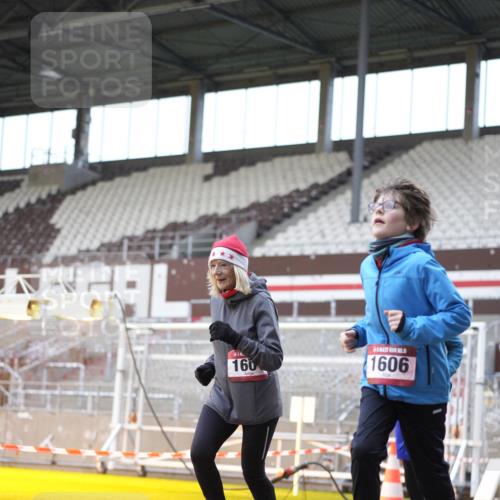 07.12.2025 - St. Pauli X-Mass-Run No. 15 Patografie http://msf.ph/oto/9371003 07.12.2025 11:38:36 Ziel 453, 1133, 1318, 1601, 1605, 1606, 2010, 2011, 2099, 2815, 2816, 3365, 3367, 3508, 4821, 4822 meine-sportfotos.de