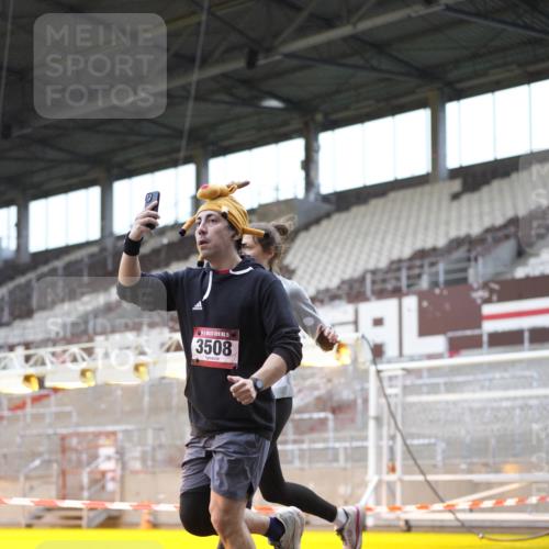 07.12.2025 - St. Pauli X-Mass-Run No. 15 Patografie http://msf.ph/oto/9371018 07.12.2025 11:38:39 Ziel 453, 1133, 1318, 1601, 1605, 1606, 2010, 2011, 2099, 2815, 2816, 3365, 3367, 3508, 4821, 4822 meine-sportfotos.de