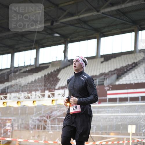 07.12.2025 - St. Pauli X-Mass-Run No. 15 Patografie http://msf.ph/oto/9371033 07.12.2025 11:38:46 Ziel 453, 729, 1133, 1318, 1601, 1605, 1606, 2010, 2011, 2099, 2815, 2816, 3365, 3367, 3508 meine-sportfotos.de