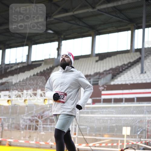 07.12.2025 - St. Pauli X-Mass-Run No. 15 Patografie http://msf.ph/oto/9371037 07.12.2025 11:38:52 Ziel 453, 729, 1133, 1318, 1737, 2010, 2011, 2099, 2602, 2815, 2816, 3508 meine-sportfotos.de