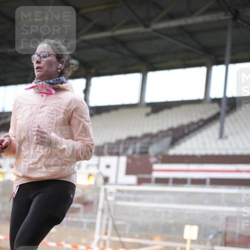 07.12.2025 - St. Pauli X-Mass-Run No. 15 Patografie http://msf.ph/oto/9371063 07.12.2025 11:39:16 Ziel 2057, 2225, 2226, 2978 meine-sportfotos.de
