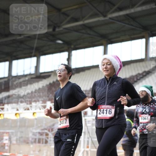 07.12.2025 - St. Pauli X-Mass-Run No. 15 Patografie http://msf.ph/oto/9371121 07.12.2025 11:40:30 Ziel 52, 1061, 1756, 2144, 2416, 2417, 2713, 3554, 3824, 3825, 3850 meine-sportfotos.de