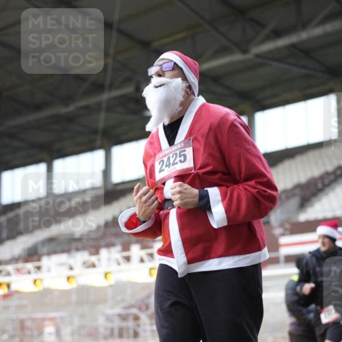07.12.2025 - St. Pauli X-Mass-Run No. 15 Patografie http://msf.ph/oto/9371168 07.12.2025 11:40:49 Ziel 52, 726, 727, 1277, 2199, 2292, 2294, 2425, 2865, 2947, 2976, 3259, 3592, 3619, 3912, 4608 meine-sportfotos.de