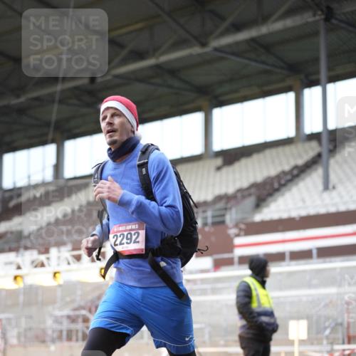 07.12.2025 - St. Pauli X-Mass-Run No. 15 Patografie http://msf.ph/oto/9371176 07.12.2025 11:40:51 Ziel 726, 727, 1277, 2199, 2292, 2294, 2425, 2865, 2947, 2976, 3259, 3592, 3619, 3912, 4608 meine-sportfotos.de