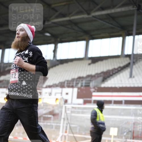 07.12.2025 - St. Pauli X-Mass-Run No. 15 Patografie http://msf.ph/oto/9371179 07.12.2025 11:40:53 Ziel 726, 727, 1277, 2199, 2292, 2294, 2425, 2865, 2947, 2976, 3259, 3592, 3619, 3912, 4608 meine-sportfotos.de