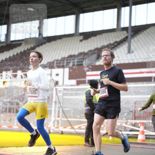 07.12.2025 - St. Pauli X-Mass-Run No. 15 Patografie http://msf.ph/oto/9371183 07.12.2025 11:40:59 Ziel 2292, 2294, 2425, 2708, 2710, 2947, 3259, 3592, 3619, 3880, 3885, 3912, 4608 meine-sportfotos.de