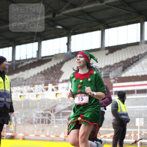 07.12.2025 - St. Pauli X-Mass-Run No. 15 Patografie http://msf.ph/oto/9371258 07.12.2025 11:41:51 Ziel 15, 2231, 2435, 3222, 3479, 3717, 3718, 3922, 3923 meine-sportfotos.de