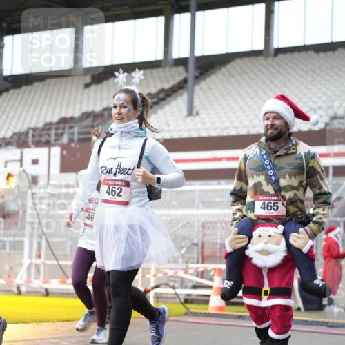 07.12.2025 - St. Pauli X-Mass-Run No. 15 Patografie http://msf.ph/oto/9371274 07.12.2025 11:41:59 Ziel 15, 462, 465, 1834, 2291, 3717, 3718, 3810, 3922, 3923, 4605 meine-sportfotos.de