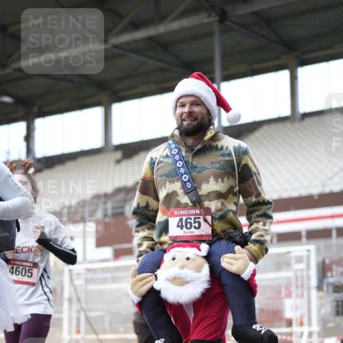 07.12.2025 - St. Pauli X-Mass-Run No. 15 Patografie http://msf.ph/oto/9371278 07.12.2025 11:41:59 Ziel 15, 462, 465, 1834, 2291, 3717, 3718, 3810, 3922, 3923, 4605 meine-sportfotos.de