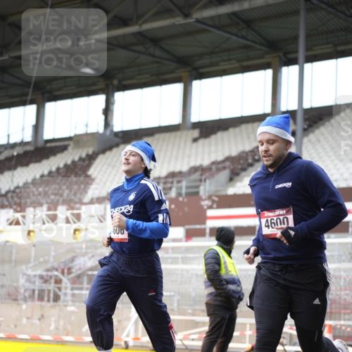 07.12.2025 - St. Pauli X-Mass-Run No. 15 Patografie http://msf.ph/oto/9371310 07.12.2025 11:42:23 Ziel 976, 1288, 3903, 3905, 3906, 3908, 4600, 4606, 4614 meine-sportfotos.de