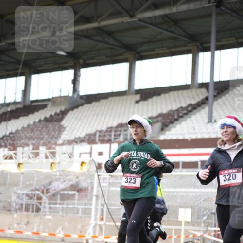 07.12.2025 - St. Pauli X-Mass-Run No. 15 Patografie http://msf.ph/oto/9371320 07.12.2025 11:42:36 Ziel 158, 172, 320, 323, 976, 3425, 3435, 3964, 3965, 4600, 4606 meine-sportfotos.de