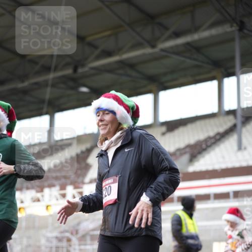 07.12.2025 - St. Pauli X-Mass-Run No. 15 Patografie http://msf.ph/oto/9371324 07.12.2025 11:42:37 Ziel 158, 172, 320, 323, 976, 3425, 3435, 3964, 3965, 4600, 4606 meine-sportfotos.de
