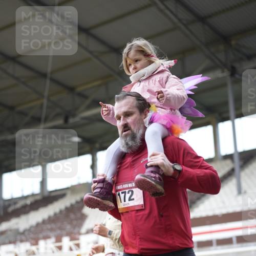 07.12.2025 - St. Pauli X-Mass-Run No. 15 Patografie http://msf.ph/oto/9371333 07.12.2025 11:42:39 Ziel 158, 172, 320, 323, 976, 3425, 3435, 3576, 3579, 3672, 3964, 3965 meine-sportfotos.de