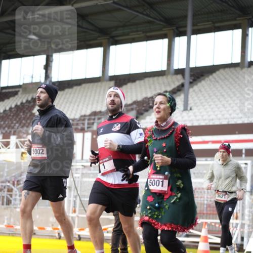 07.12.2025 - St. Pauli X-Mass-Run No. 15 Patografie http://msf.ph/oto/9371368 07.12.2025 11:43:05 Ziel 1, 2230, 2669, 3621, 3622, 3623, 3625, 3827, 4604, 4828, 5001, 5002 meine-sportfotos.de