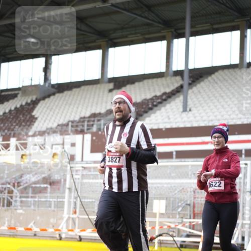 07.12.2025 - St. Pauli X-Mass-Run No. 15 Patografie http://msf.ph/oto/9371378 07.12.2025 11:43:07 Ziel 1, 2230, 2669, 3621, 3622, 3623, 3625, 3676, 3827, 4604, 4817, 4828, 4842, 5001, 5002 meine-sportfotos.de