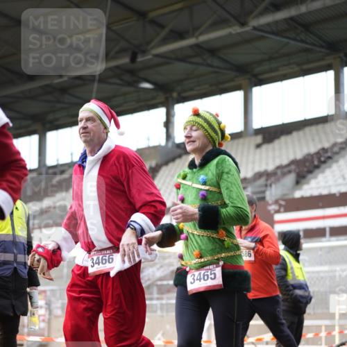07.12.2025 - St. Pauli X-Mass-Run No. 15 Patografie http://msf.ph/oto/9371451 07.12.2025 11:43:43 Ziel 71, 364, 1949, 1950, 2084, 2116, 2586, 2600, 2971, 3403, 3404, 3447, 3453, 3465, 3466, 3467, 3733, 3735, 3769, 4603 meine-sportfotos.de