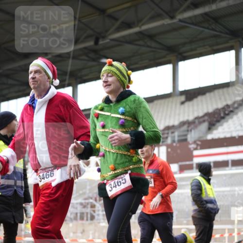 07.12.2025 - St. Pauli X-Mass-Run No. 15 Patografie http://msf.ph/oto/9371454 07.12.2025 11:43:43 Ziel 71, 364, 1949, 1950, 2084, 2116, 2586, 2600, 2971, 3403, 3404, 3447, 3453, 3465, 3466, 3467, 3733, 3735, 3769, 4603 meine-sportfotos.de
