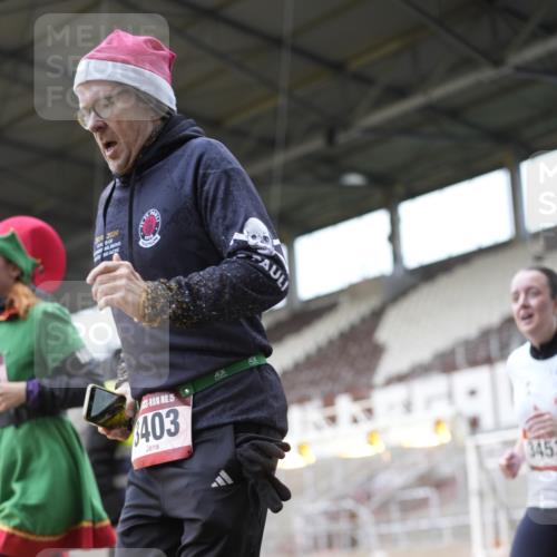 07.12.2025 - St. Pauli X-Mass-Run No. 15 Patografie http://msf.ph/oto/9371465 07.12.2025 11:43:46 Ziel 71, 1949, 1950, 2084, 2116, 2441, 2586, 2600, 2971, 3403, 3404, 3447, 3453, 3465, 3466, 3467, 3733, 3735, 3769, 3882, 3884, 4603 meine-sportfotos.de