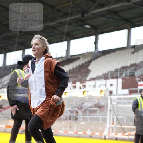 07.12.2025 - St. Pauli X-Mass-Run No. 15 Patografie http://msf.ph/oto/9371498 07.12.2025 11:44:03 Ziel 999, 1950, 2434, 2441, 3733, 3735, 3845, 3882, 3884, 3919, 3927, 3928, 3929 meine-sportfotos.de
