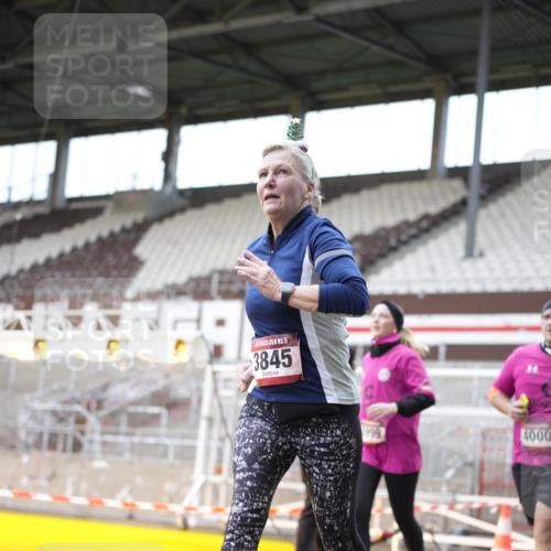 07.12.2025 - St. Pauli X-Mass-Run No. 15 Patografie http://msf.ph/oto/9371500 07.12.2025 11:44:08 Ziel 365, 999, 2434, 2436, 3086, 3829, 3830, 3831, 3845, 3919, 3927, 3928, 3929, 4003 meine-sportfotos.de