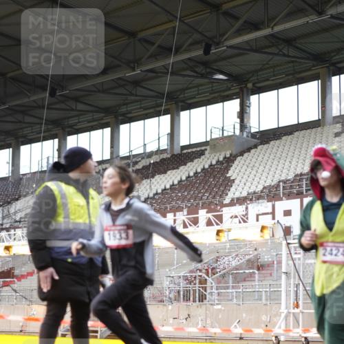 07.12.2025 - St. Pauli X-Mass-Run No. 15 Patografie http://msf.ph/oto/9371526 07.12.2025 11:44:21 Ziel 365, 1933, 2181, 2424, 2436, 3043, 3086, 3168, 3829, 3830, 3831, 3845, 4003 meine-sportfotos.de
