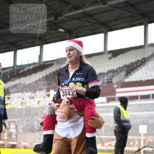 07.12.2025 - St. Pauli X-Mass-Run No. 15 Patografie http://msf.ph/oto/9371536 07.12.2025 11:44:24 Ziel 365, 1933, 2181, 2424, 2436, 3043, 3086, 3168, 3829, 3830, 3831, 3930, 4003 meine-sportfotos.de