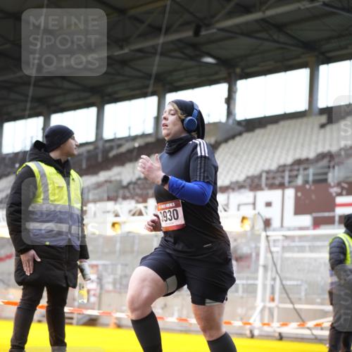 07.12.2025 - St. Pauli X-Mass-Run No. 15 Patografie http://msf.ph/oto/9371544 07.12.2025 11:44:28 Ziel 365, 1933, 1965, 1968, 1972, 2181, 2424, 3043, 3086, 3168, 3930 meine-sportfotos.de