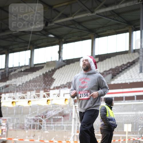 07.12.2025 - St. Pauli X-Mass-Run No. 15 Patografie http://msf.ph/oto/9371563 07.12.2025 11:44:41 Ziel 1281, 1938, 1965, 1968, 1972, 2122, 2156, 2181, 2263, 2644, 3605, 3930 meine-sportfotos.de