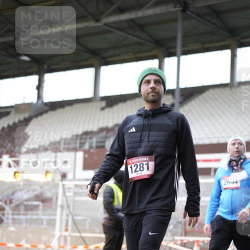 07.12.2025 - St. Pauli X-Mass-Run No. 15 Patografie http://msf.ph/oto/9371579 07.12.2025 11:44:47 Ziel 1281, 1938, 2122, 2156, 2263, 2644, 3553, 3605, 3624, 3630 meine-sportfotos.de
