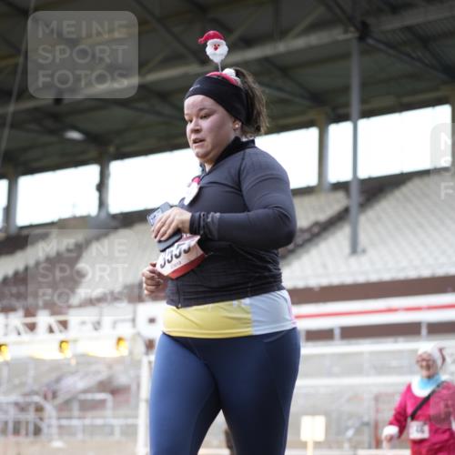 07.12.2025 - St. Pauli X-Mass-Run No. 15 Patografie http://msf.ph/oto/9371600 07.12.2025 11:44:53 Ziel 228, 1281, 1938, 2156, 2246, 2263, 2644, 3492, 3529, 3530, 3552, 3553, 3605, 3624, 3630, 3920, 3921, 4103 meine-sportfotos.de