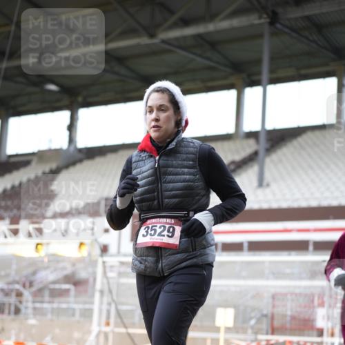 07.12.2025 - St. Pauli X-Mass-Run No. 15 Patografie http://msf.ph/oto/9371616 07.12.2025 11:44:58 Ziel 228, 291, 1281, 2246, 2644, 3492, 3529, 3530, 3552, 3553, 3575, 3578, 3605, 3624, 3630, 3920, 3921, 4103 meine-sportfotos.de