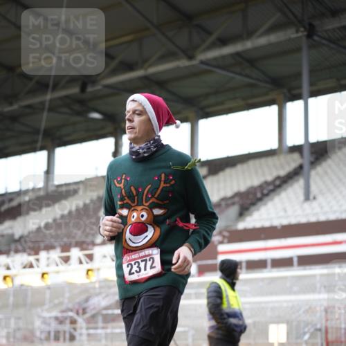 07.12.2025 - St. Pauli X-Mass-Run No. 15 Patografie http://msf.ph/oto/9371648 07.12.2025 11:45:16 Ziel 2372, 2624, 2844, 3485, 3489, 3573, 3575, 3578, 3774 meine-sportfotos.de