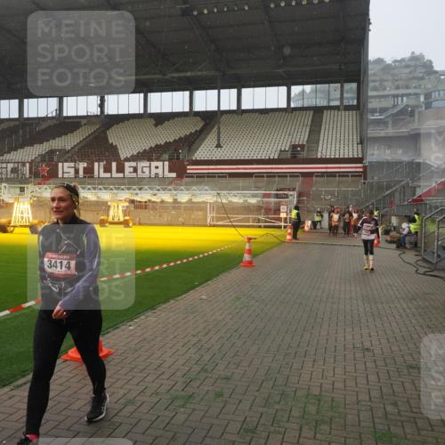 07.12.2025 - St. Pauli X-Mass-Run No. 15 Fabian Wolf http://msf.ph/oto/9371652 07.12.2025 10:07:16 Ziel 421, 517, 685, 792, 1187, 1572, 2983, 3414, 3945 meine-sportfotos.de