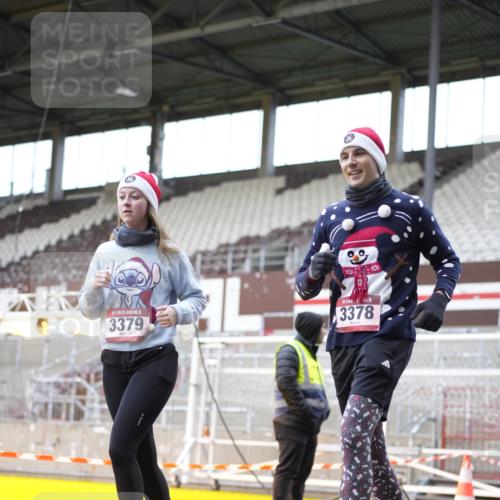 07.12.2025 - St. Pauli X-Mass-Run No. 15 Patografie http://msf.ph/oto/9371683 07.12.2025 11:45:31 Ziel 569, 572, 1324, 2382, 2385, 3028, 3378, 3379, 3573, 3774, 3963, 4058, 4060, 4112 meine-sportfotos.de