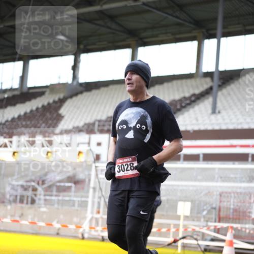 07.12.2025 - St. Pauli X-Mass-Run No. 15 Patografie http://msf.ph/oto/9371685 07.12.2025 11:45:36 Ziel 355, 569, 572, 1324, 1541, 2382, 2385, 3028, 3378, 3379, 3963, 4058, 4060, 4112 meine-sportfotos.de