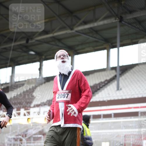 07.12.2025 - St. Pauli X-Mass-Run No. 15 Patografie http://msf.ph/oto/9371743 07.12.2025 11:45:59 Ziel 143, 147, 188, 356, 733, 2097, 2137, 3620 meine-sportfotos.de