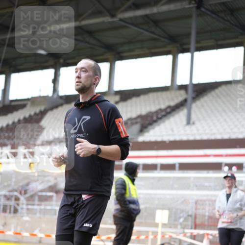07.12.2025 - St. Pauli X-Mass-Run No. 15 Patografie http://msf.ph/oto/9371758 07.12.2025 11:46:06 Ziel 143, 147, 188, 356, 733, 949, 1058, 1073, 1433, 1454, 2097, 2137, 2437, 3523, 3524, 3620 meine-sportfotos.de