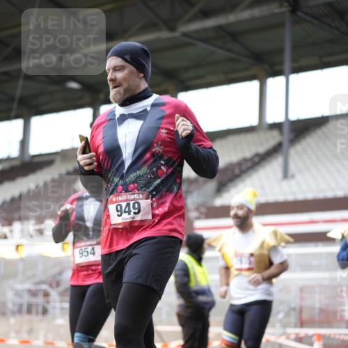 07.12.2025 - St. Pauli X-Mass-Run No. 15 Patografie http://msf.ph/oto/9371780 07.12.2025 11:46:12 Ziel 143, 188, 356, 949, 954, 1058, 1073, 1433, 1454, 2097, 2137, 2437, 2935, 2941, 3523, 3524, 3620 meine-sportfotos.de