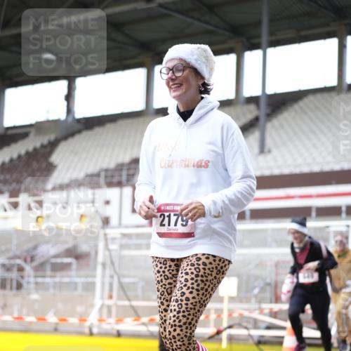 07.12.2025 - St. Pauli X-Mass-Run No. 15 Patografie http://msf.ph/oto/9371807 07.12.2025 11:46:40 Ziel 346, 371, 642, 649, 903, 978, 987, 1276, 2108, 2109, 2111, 2179, 2180, 2442, 2446, 3960 meine-sportfotos.de