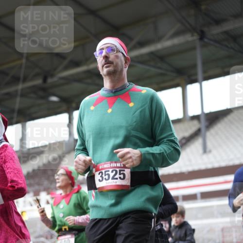 07.12.2025 - St. Pauli X-Mass-Run No. 15 Patografie http://msf.ph/oto/9371840 07.12.2025 11:46:49 Ziel 346, 371, 567, 570, 609, 640, 642, 645, 647, 649, 903, 978, 987, 1276, 1881, 1882, 2047, 2114, 2179, 2180, 2182, 2222, 2347, 2442, 2446, 2798, 2928, 3010, 3210, 3525, 3777, 3924, 3925, 3961 meine-sportfotos.de