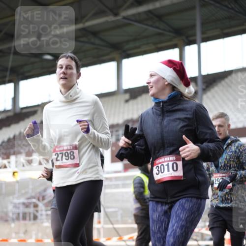 07.12.2025 - St. Pauli X-Mass-Run No. 15 Patografie http://msf.ph/oto/9371850 07.12.2025 11:46:51 Ziel 346, 371, 567, 570, 609, 640, 642, 645, 647, 649, 903, 978, 987, 1276, 1881, 1882, 2047, 2114, 2179, 2180, 2182, 2222, 2347, 2442, 2446, 2798, 2928, 3010, 3210, 3525, 3777, 3924, 3925, 3961 meine-sportfotos.de