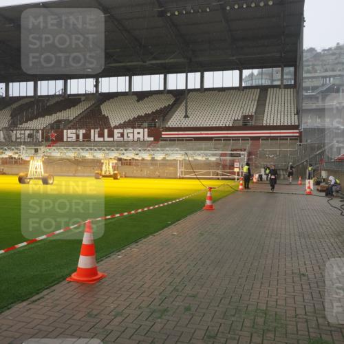 07.12.2025 - St. Pauli X-Mass-Run No. 15 Fabian Wolf http://msf.ph/oto/9371871 07.12.2025 10:08:17 Ziel 2691, 2692, 2746, 3627, 3628, 4734, 4737, 4740 meine-sportfotos.de