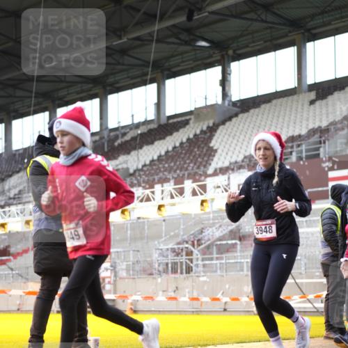 07.12.2025 - St. Pauli X-Mass-Run No. 15 Patografie http://msf.ph/oto/9371882 07.12.2025 11:47:04 Ziel 353, 530, 614, 645, 647, 898, 900, 901, 1881, 1882, 2047, 2114, 2182, 2568, 2798, 2928, 3010, 3210, 3215, 3216, 3420, 3641, 3777, 3924, 3925, 3948, 3949, 3961, 5004 meine-sportfotos.de